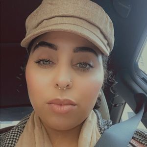 Meet your Posher, Melanie